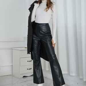 Eilly Bazar High Waist PU Leather Flare Leg Pants. Size S. New.